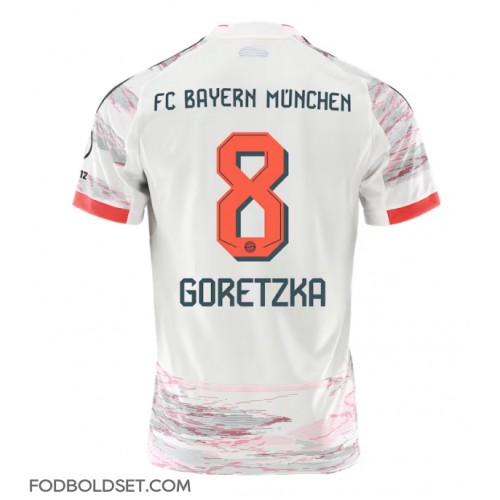 Bayern Munich Leon Goretzka #8 Udebanetrøje 2025-26 Kortærmet